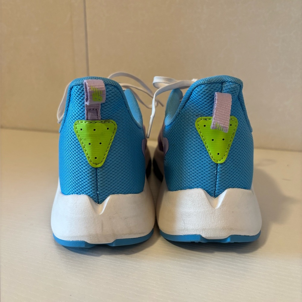 New Balance | Big Kids Purple and Teal Running Shoe | Size 7 - Picture 4 of 7
